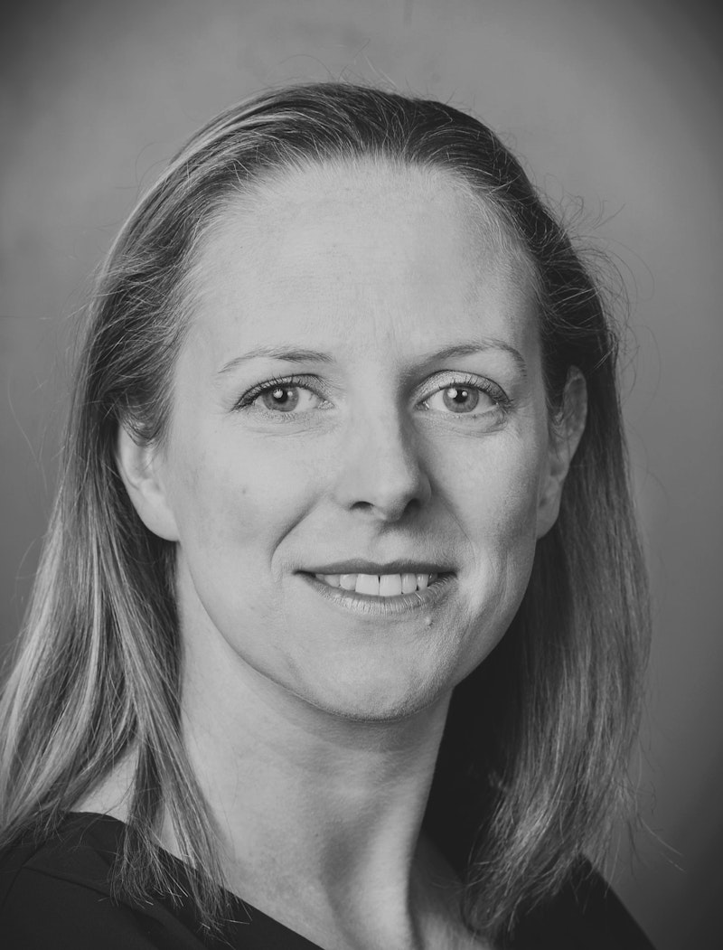 Sarah Burns   BA (Hons)