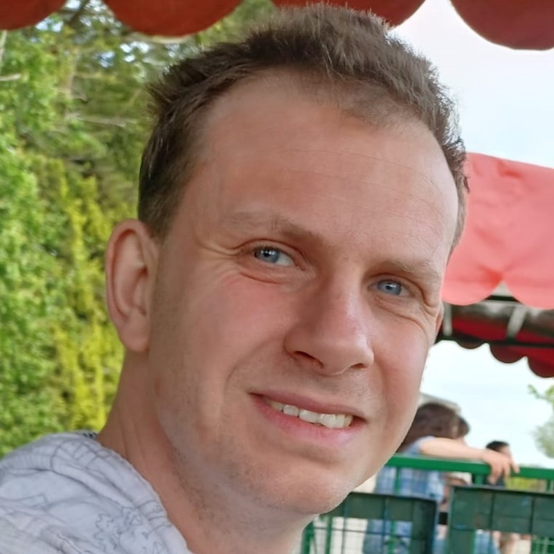 Sean Bottomley  BA, MPhil, PhD (Cambridge), FRHS