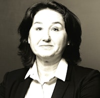 Svetlana Mira  