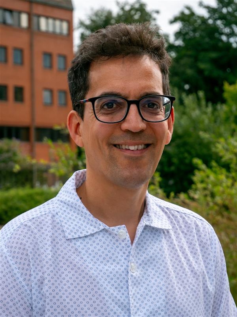 Jeremy Dixon  BA (Hons) MSW DSW