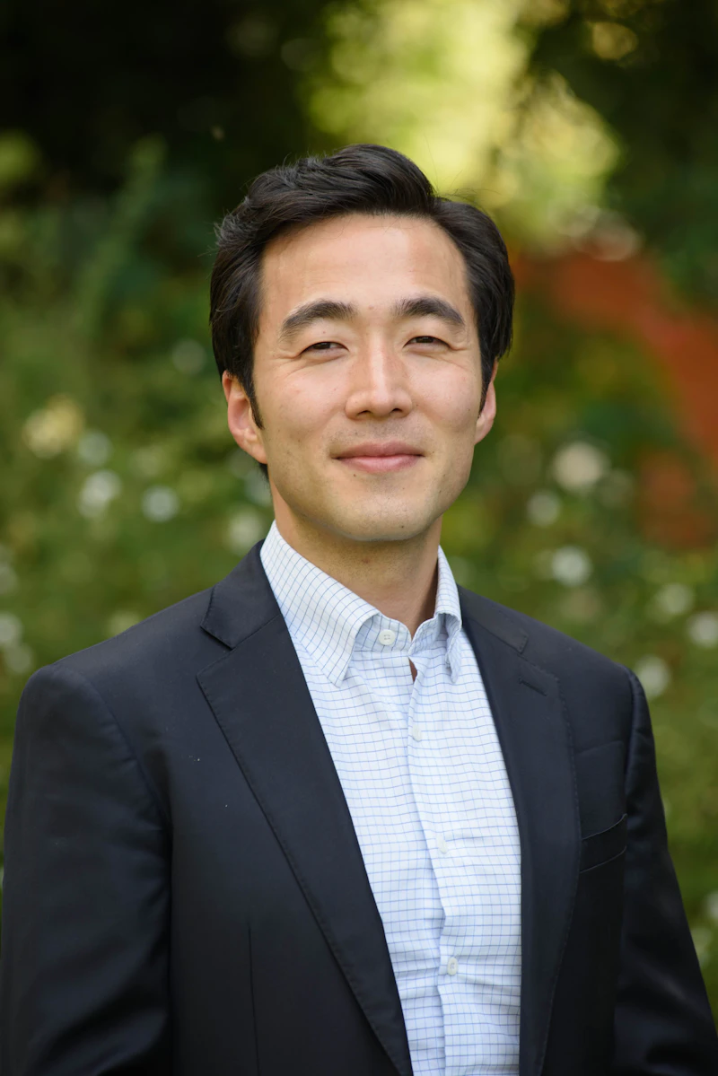 Picture of Joon Seong
