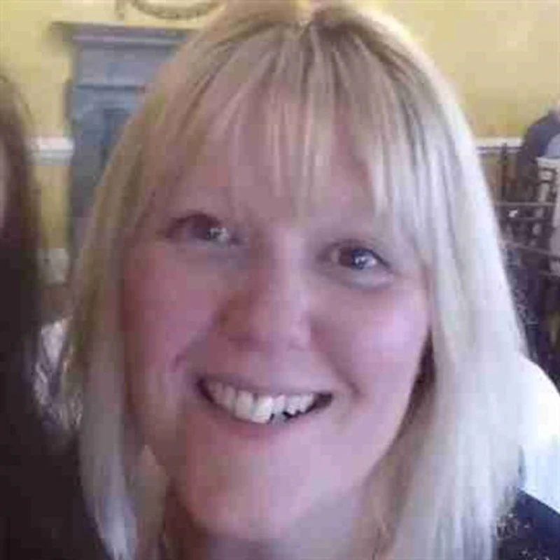 Picture of Amanda Roberts-Jones