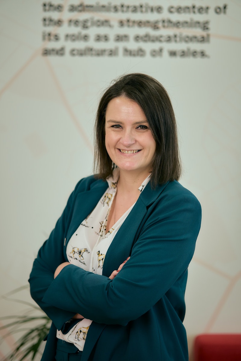 Deborah Hann   Academic FCIPD PGCHE FHEA PhD (Manchester)